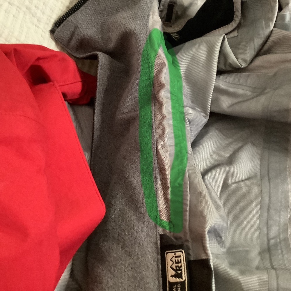Rei E1 Elements Dark Red & Black Tech XL Waterproof Rain Jacket Removable Hood - Picture 14 of 16
